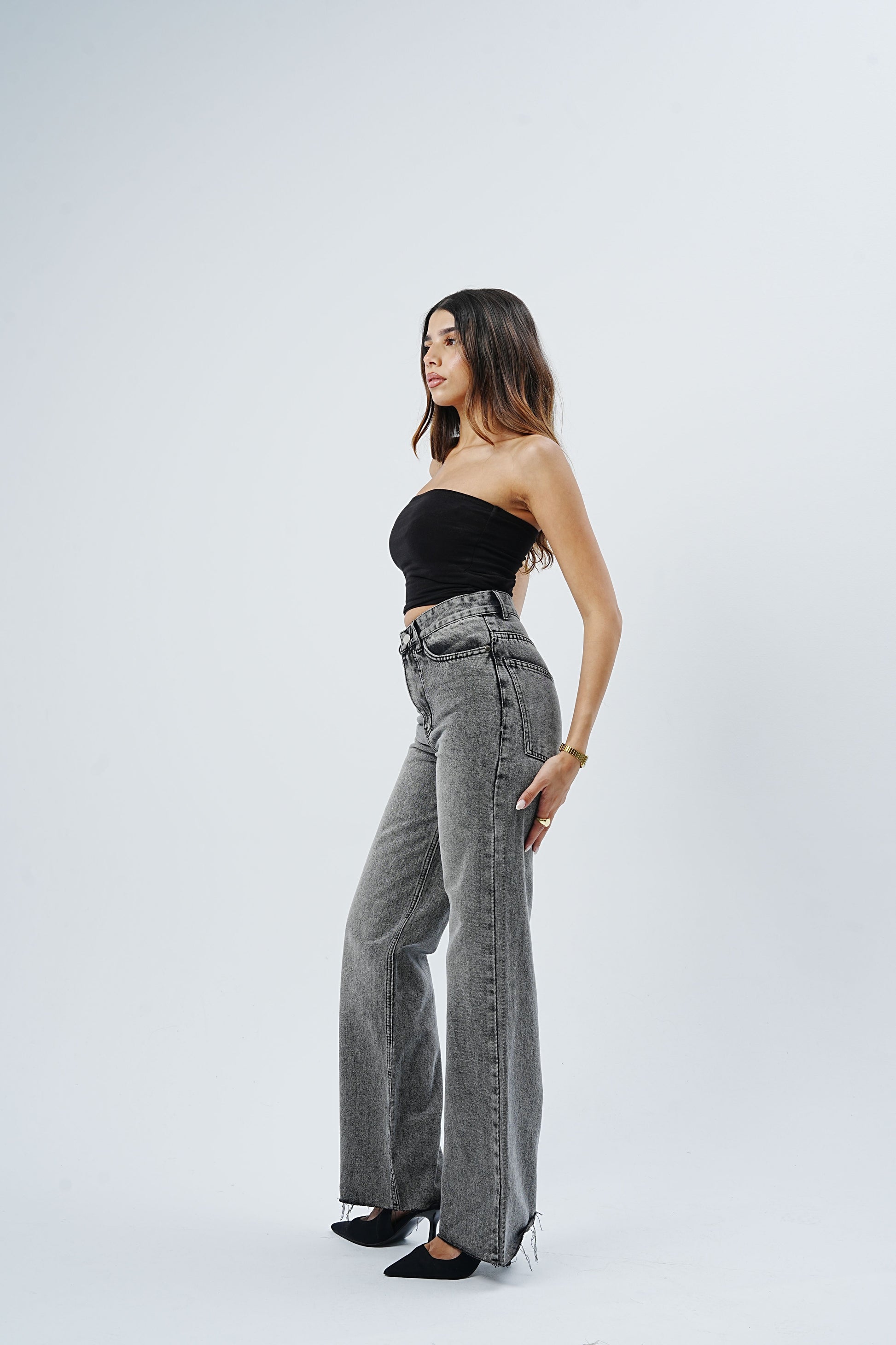 Cutout Leg