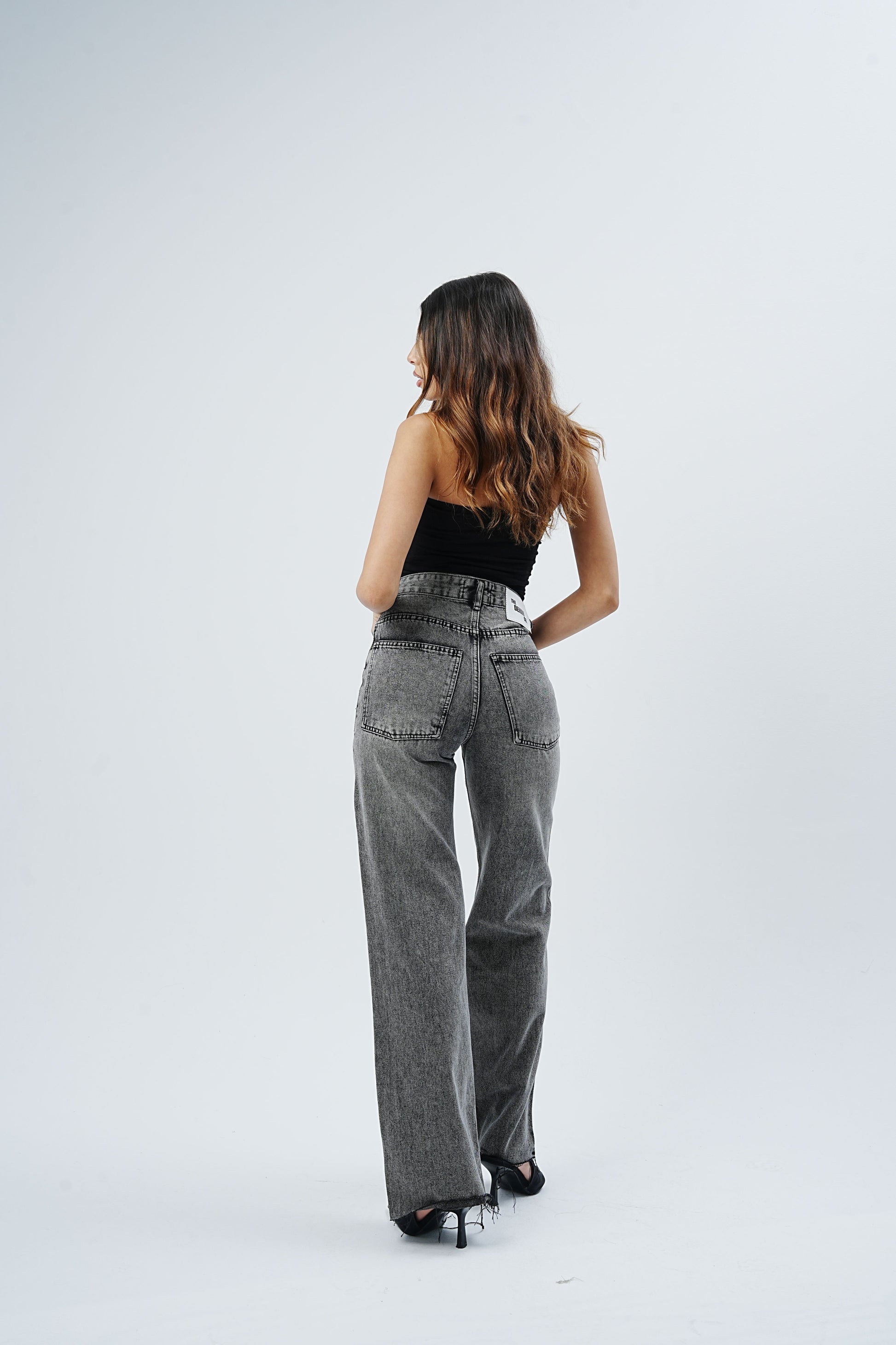 Cutout Leg