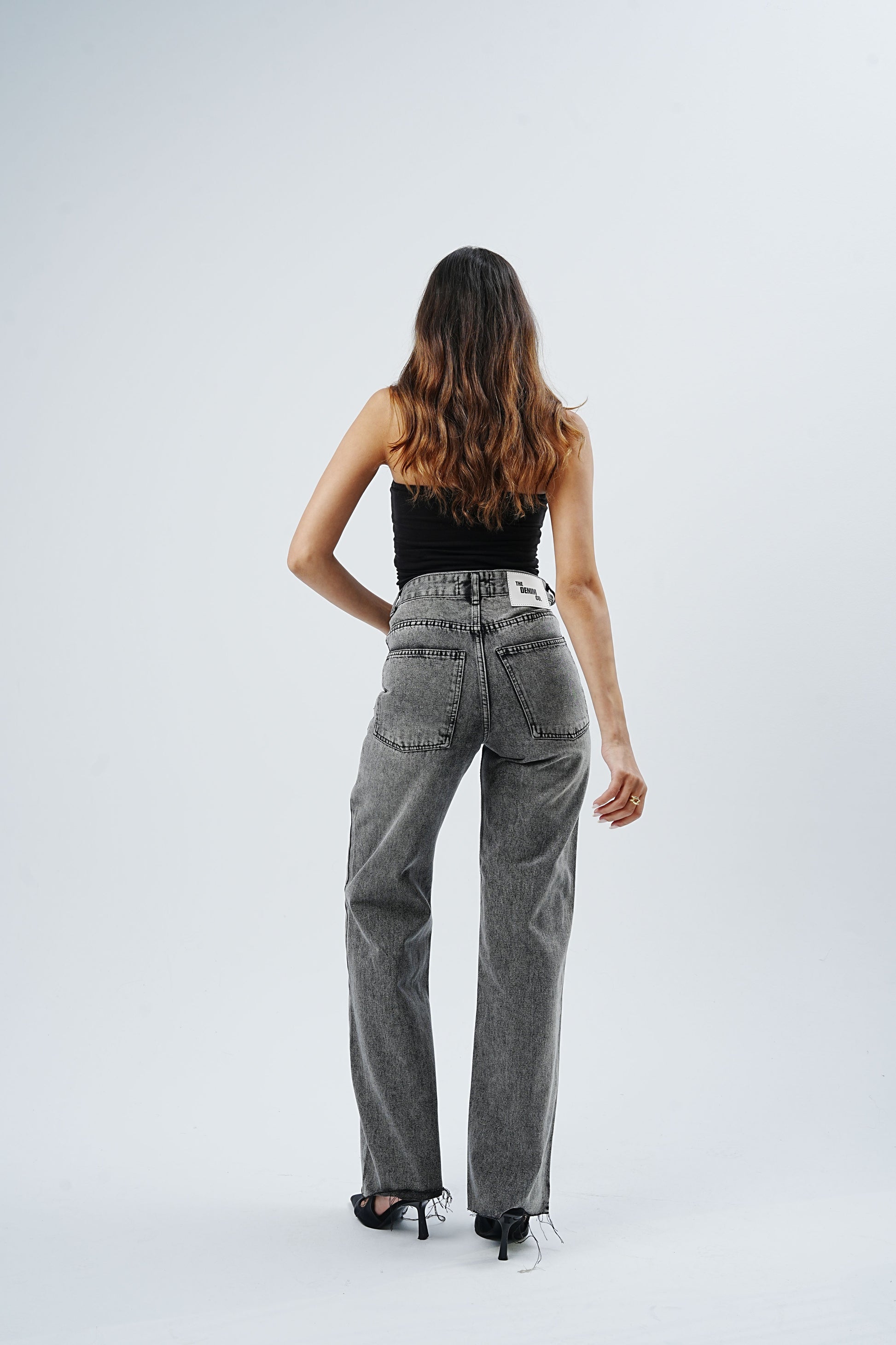 Cutout Leg