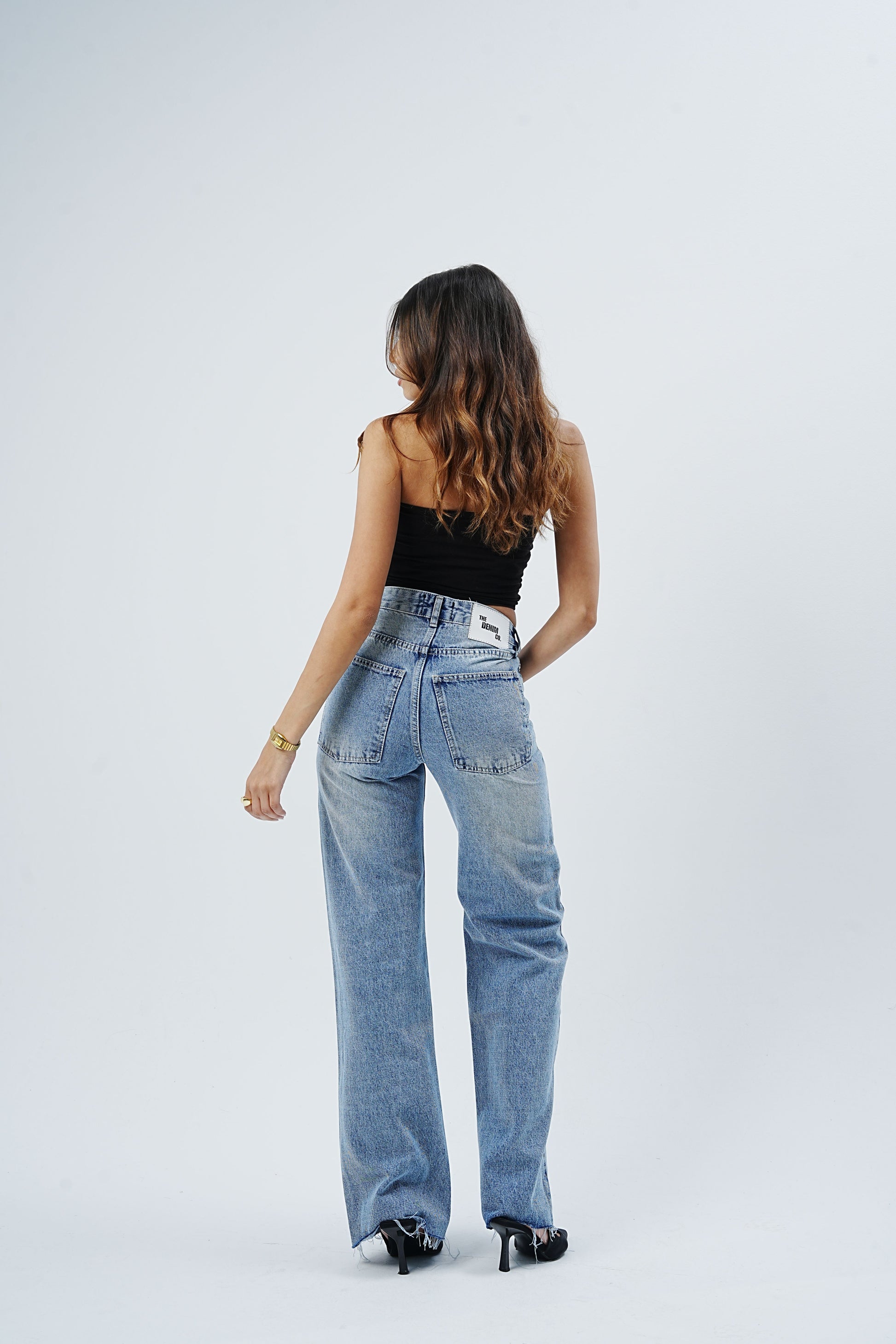 Cutout Leg